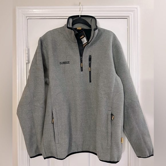 NWT Dewalt Gray Quarter Zip Mid-Layer Fleece Pullover Men’s Size Medium - Picture 2 of 5